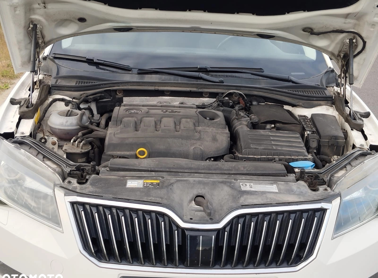 Skoda Superb cena 70900 przebieg: 189900, rok produkcji 2016 z Poznań małe 121